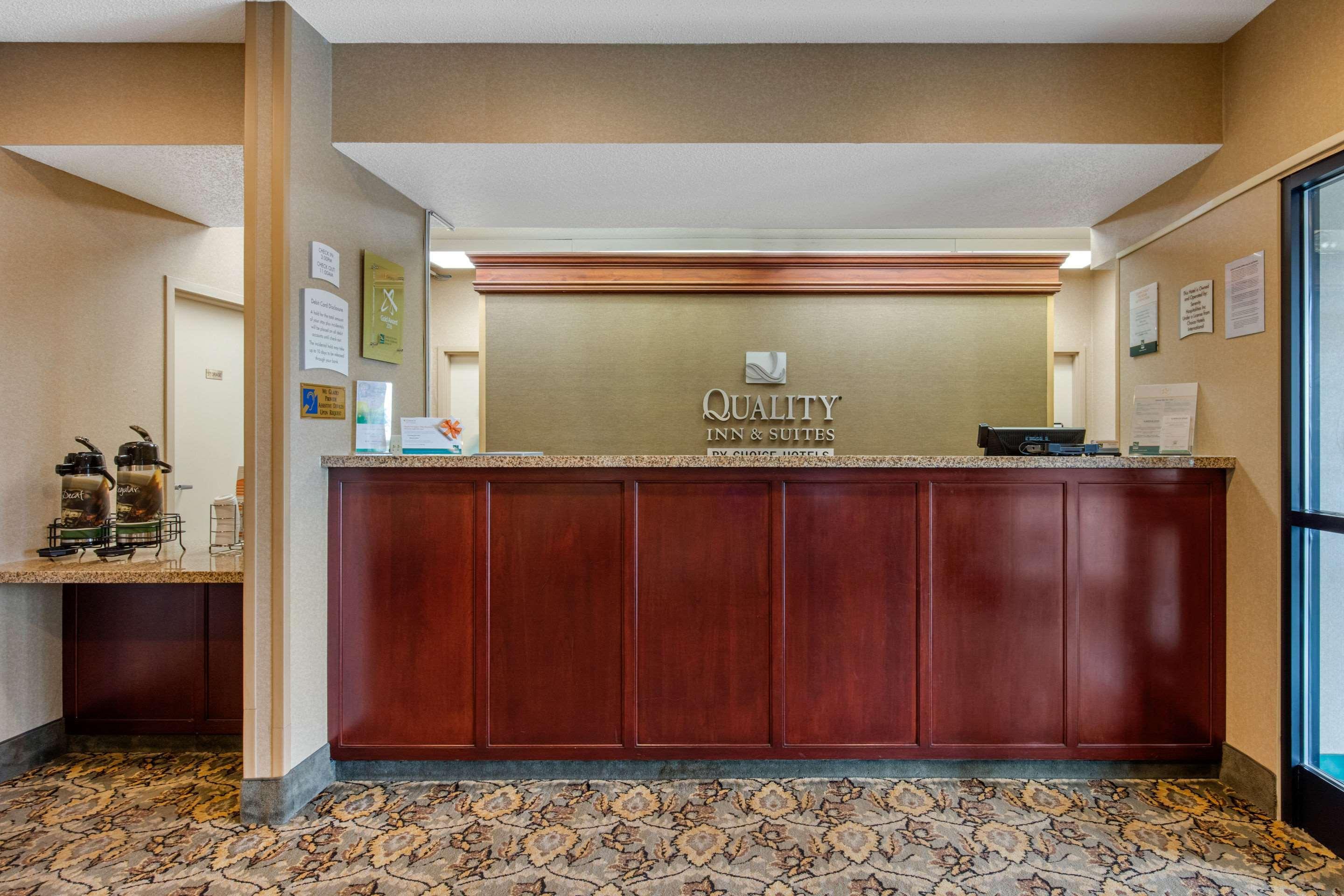 Quality Inn & Suites Benton - Draffenville Екстериор снимка